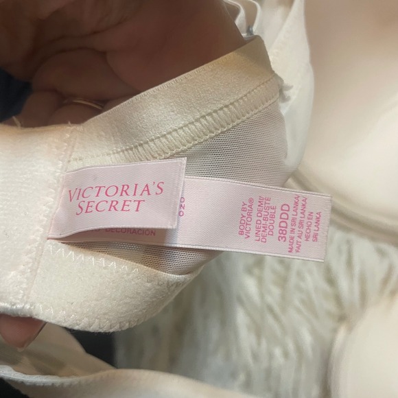 NWT Victoria's Secret Lace Floral Lingerie Lined Padded Underwire Bra Pink 38DDD - Picture 5 of 6